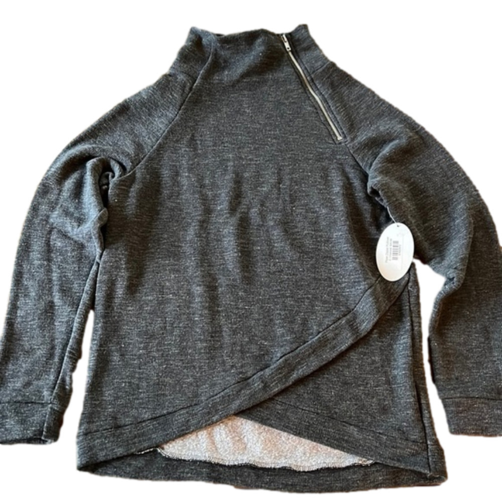 𝅺RAW Edge size small Piper zipper pullover NWT